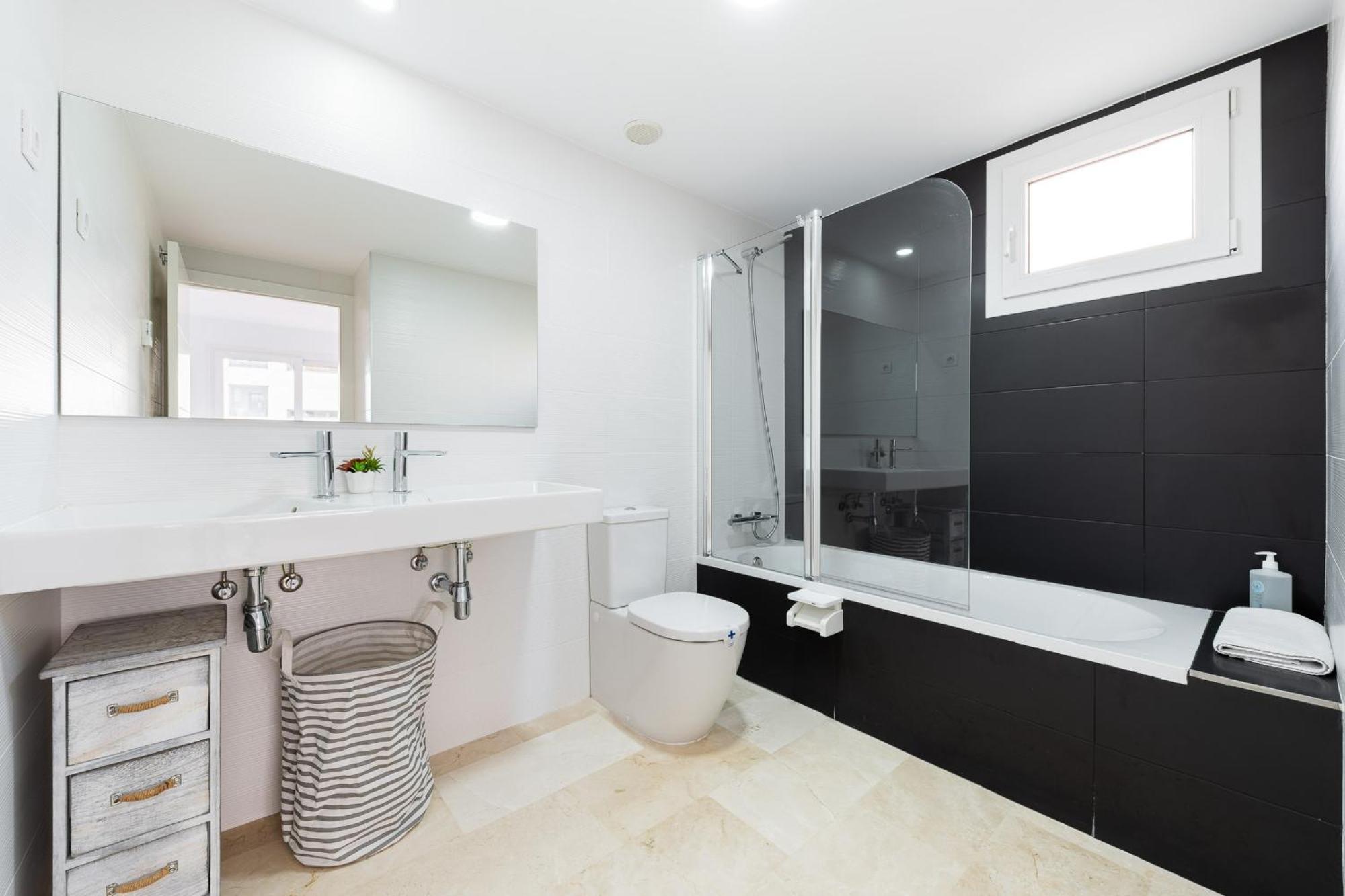 Tornado Apartamento Sunrise ตอร์เรเวียคา ภายนอก รูปภาพ