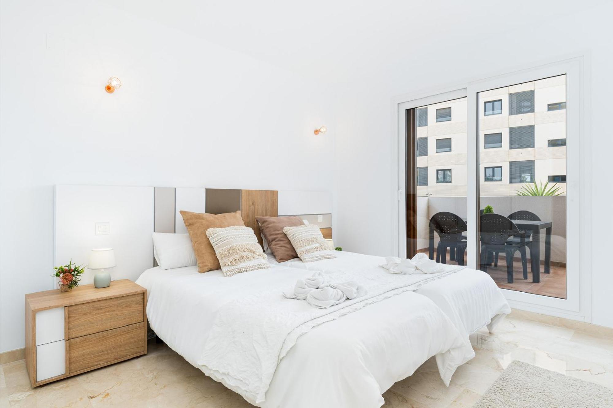 Tornado Apartamento Sunrise ตอร์เรเวียคา ภายนอก รูปภาพ