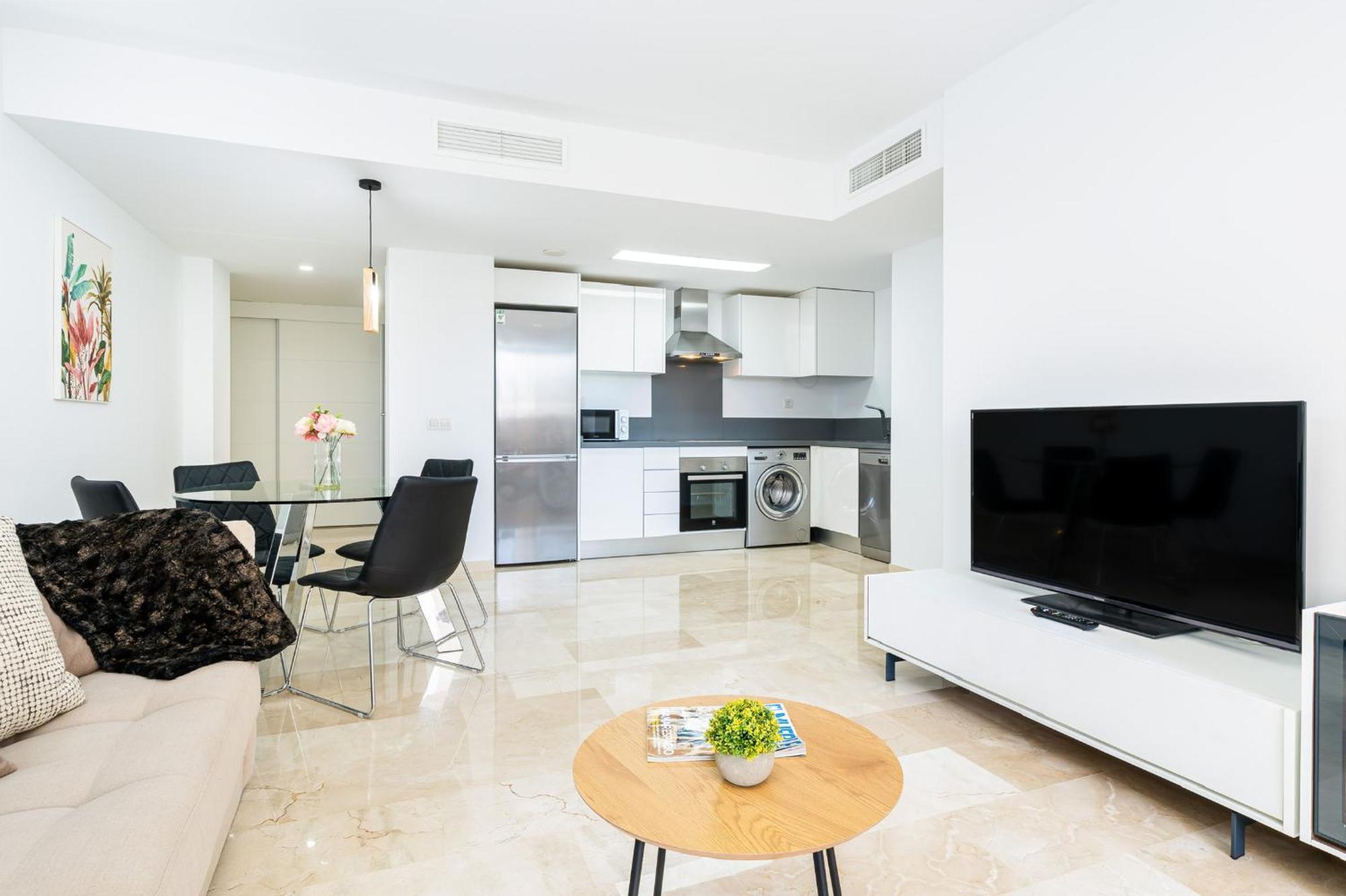 Tornado Apartamento Sunrise ตอร์เรเวียคา ภายนอก รูปภาพ